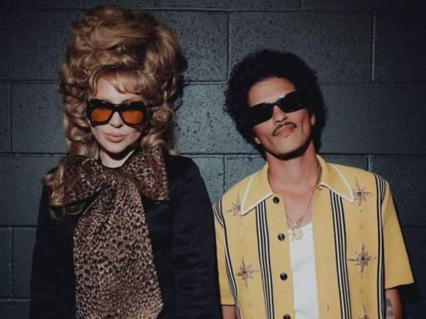 La presentación de Gaga y Mars fue uno de los últimos shows confirmados oficialmente y estará dedicado a la ciudad de Los Ángeles, de acuerdo a la información compartida en las redes sociales de los premios.