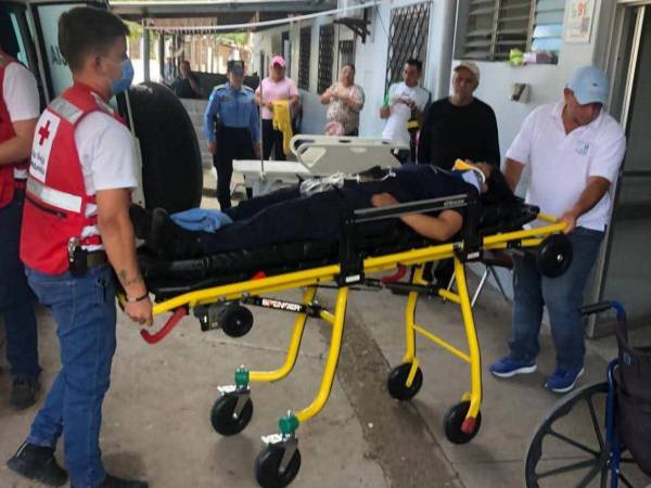 Tres agentes policiales resultaron heridos en el accidente de tránsito en Santa Bárbara.