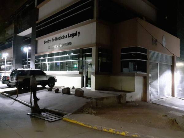 Los cuerpos ingresaron al Centro de Medicina Legal y Ciencias Forenses del Ministerio Público en Tegucigalpa.