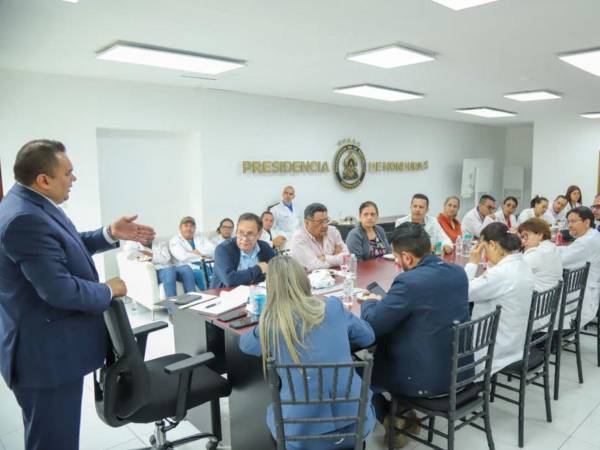 Las autoridades de Gobierno lograron el pasado miércoles un acuerdo con el gremio médico, poniéndose de acuerdo en 12 puntos.