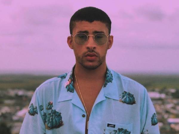 Del reguetón al pop experimental, Bad Bunny ha demostrado su versatilidad y talento global. Aquí, según la IA, enlistamos 12 canciones que representan los momentos más importantes de su carrera, incluyendo los hits de su último álbum.