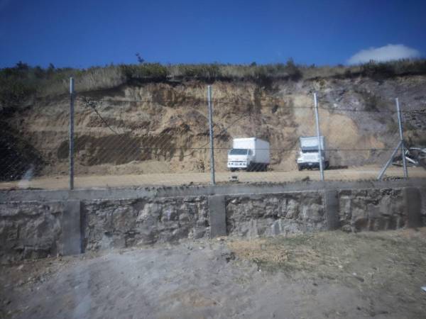 Trabajos nocturnos en Ciudad del Ángel buscan habilitar estacionamientos ilegales; la AMDC asegura que aplicará sanciones conforme a la ley.