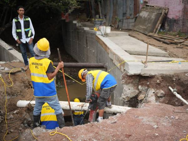 Más de 60 obras de mitigación se ejecutan en Tegucigalpa y Comayagüela mientras las autoridades mantienen vigilancia en zonas consideradas de riesgo.