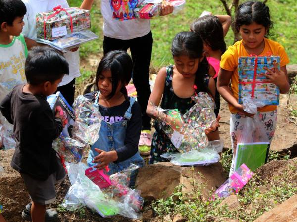 La solidaridad vuelve a brillar en la capital con la campaña Regale un Juguete, que transforma diciembre en un mes de sonrisas para los niños más necesitados.