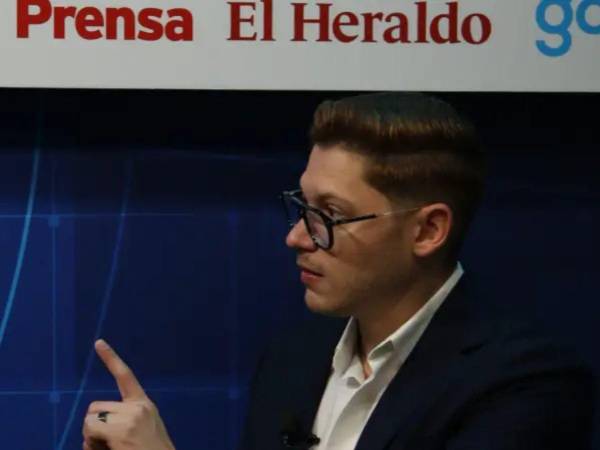 El aspirante liberal afirmó que los esfuerzos de su partido por llegar al poder se deben a que “estamos luchando para salvar a Honduras; la región no necesita otra Venezuela”.