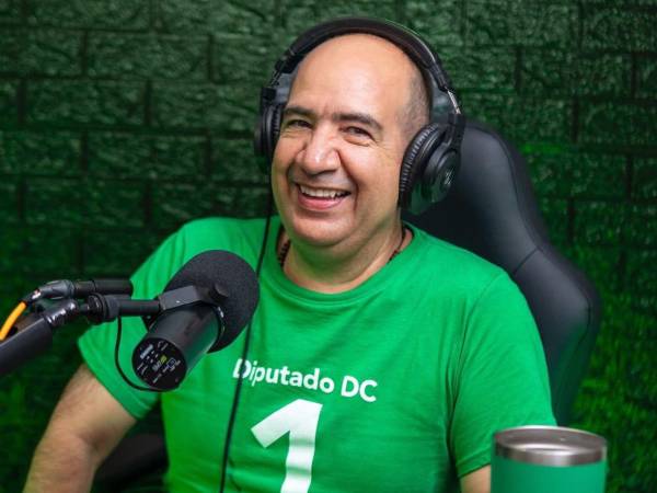 Godofredo Fajardo está ingresando, de momento, como el único candidato de la Democracia Cristiana.