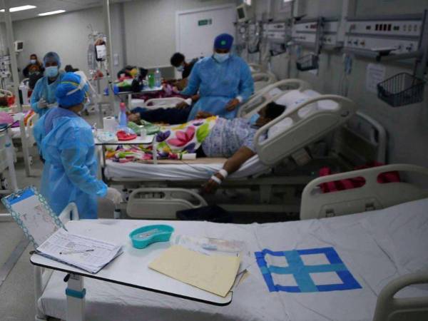 Las autoridades sanitarias piden a la población reforzar las medidas de bioseguridad para evitar enfermarse y llegar a estadíos graves de la enfermedad.