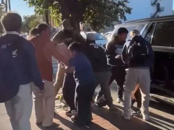 El arresto del hondureño Jhon Maykel Correa Sangucho ocurrió el pasado 7 de octubre en Harrison. Testigos grabaron el momento en que era detenido mientras sus hijos intentaban evitar que se lo llevaran.