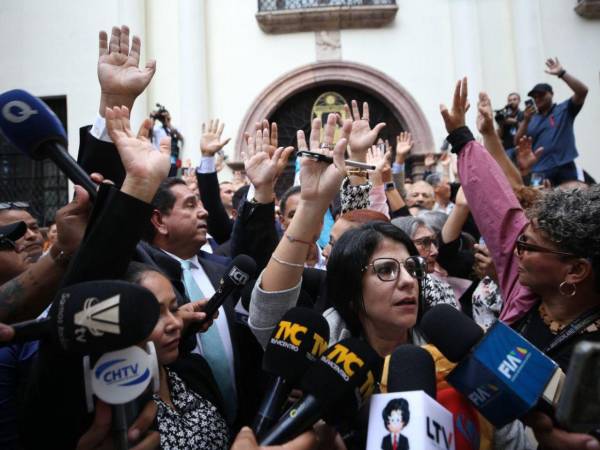 Desde la plaza La Merced se aprobó el decreto con el que aprobó el periodo de sesiones.