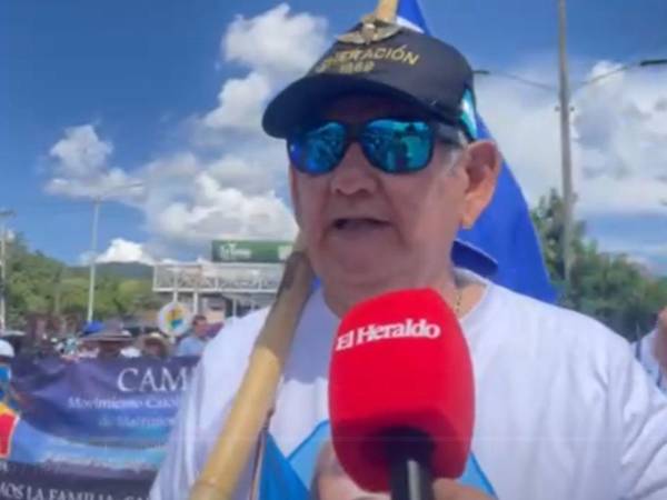 El exjefe de las Fuerzas Armadas expresó que en la caminata la ciudadanía está demostrando su compromiso para votar en las elecciones generales de noviembre.