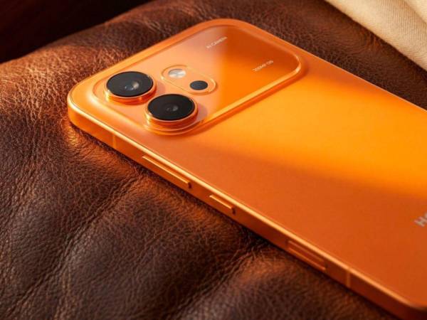 El HONOR 600 es un smartphone insignia que combina un diseño unibody esculpido con precisión, cámara nocturna ultra-nítida de 200MP, pantalla ultrabrillante de 8000 nits y potentes funciones de IA.