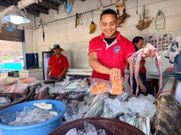 Tras cumplir 46 años de funcionamiento, el Mercado Municipal de Mariscos La Isla se prepara para su Feria de Mariscos, programada del 2 al 4 de octubre.