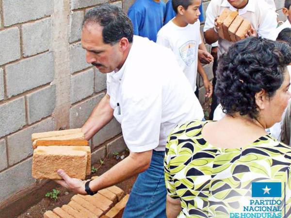 Nasry, desde los inicios de su carrera política, construyó una imagen de esfuerzo y dedicación.