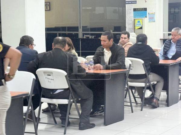 Los acusados deberán pagar una fianza, además de otras medidas cautelares.