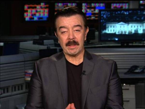 Mike Vigil también no descartó la colaboración que se está gestando entre el Cártel de los Soles, Tren de Aragua y al Cártel de Sinaloa.