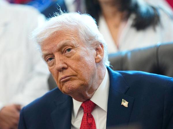 Trump agregó que las compras incluyen productos agrícolas, medicamentos, dispositivos médicos y equipos fabricados en Estados Unidos.