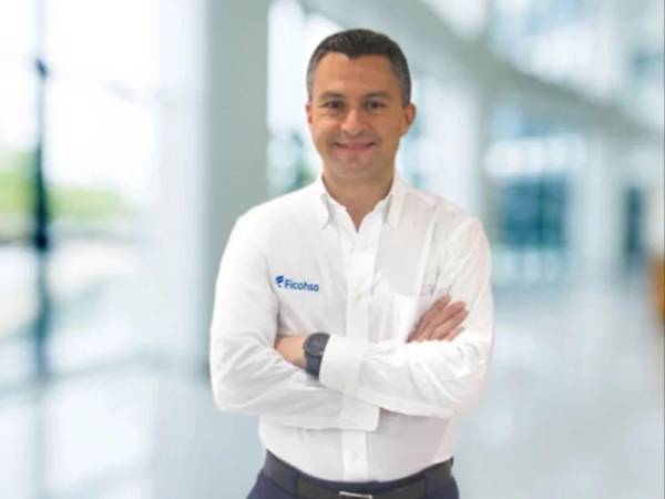 Membreño invita a los hondureños a acercarse a las instituciones bancarias a consultar las facilidades para crédito hipotecario.