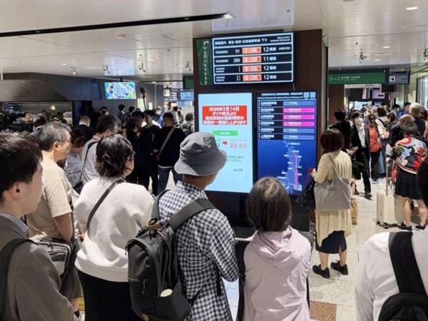 Un sismo de magnitud 6,1 sacudió el noreste de Japón este domingo, apenas tres días después del fuerte terremoto de 7,2 en la misma zona.