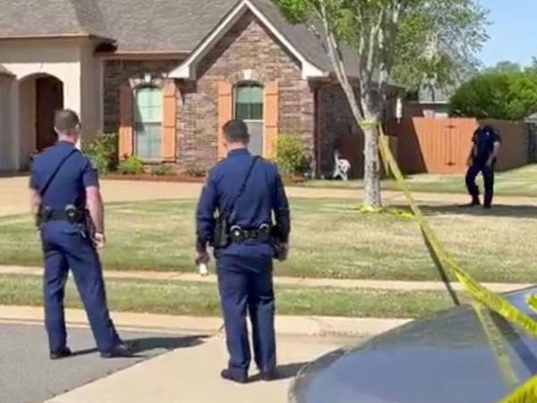 Creemos que él es el único individuo que efectuó disparos, afirmó Bordelon, en referencia al supuesto responsable.