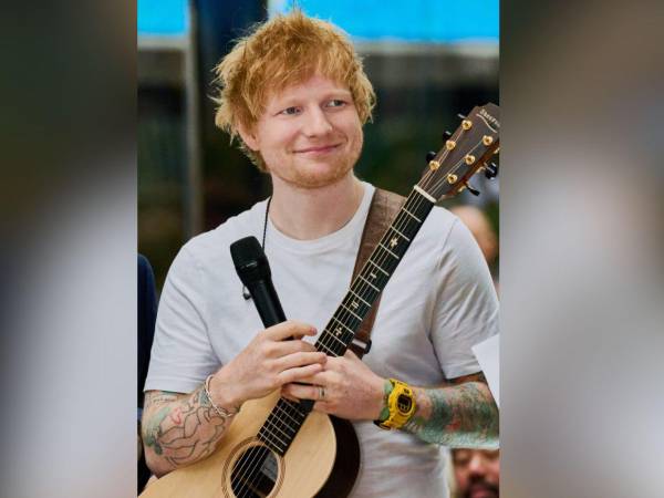 Ed Sheeran ha tenido que modificar los horarios de sus presentaciones, puesto que es el único que sale al escenario tras la renuncia de sus teloneros en solidaridad con Macklemore.