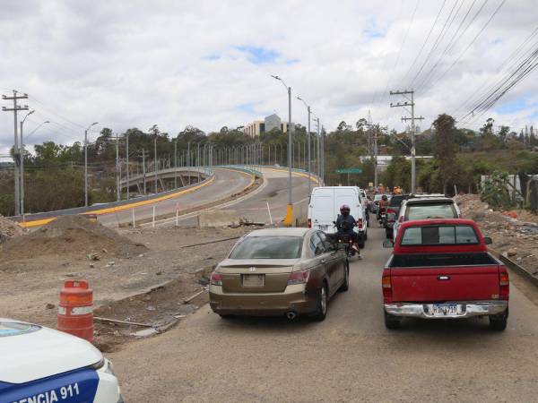 Ante el cierre del proyecto vial construido sobre el anillo periférico, la AMDC aseguró que el proyecto es evaluado por expertos de Colombia.