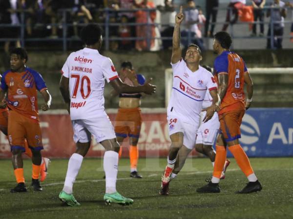 Kevin López aprovechó la oportunidad y le dio el triunfo al Olimpia ante UPN.