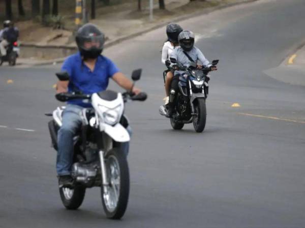 La implementación del chaleco reflectivo fue anunciado como obligatoria por la DNVT el pasado 7 de enero de 2025.