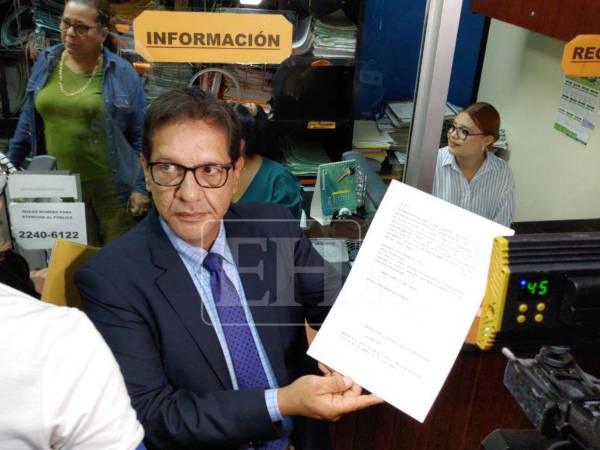 Un recurso de amparo presentaron los magistrados del TJE Mario Flores y Mirian Barahona ante la CSJ.