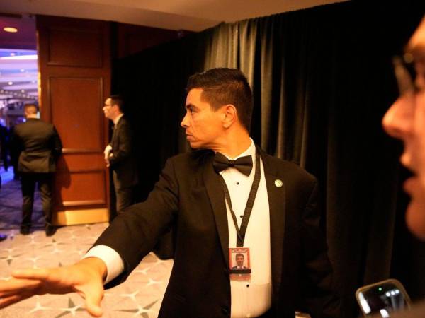 El subdirector de Servicio Secreto, Matthey Quinn, aseguró que un cobarde intentó crear una tragedia nacional anoche, que por suerte pudieron detener.