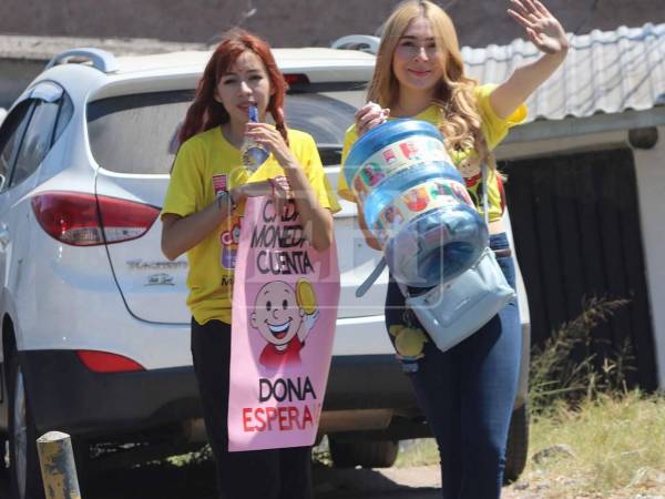 Voluntarios y ciudadanos participan este 21 de febrero en la Mega Colecta organizada por la Fundación Hondureña para el Niño con Cáncer para apoyar a pequeños pacientes en todo el país.