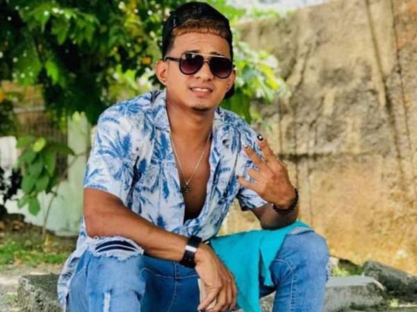 Junior Alexander Betanco Mejía tenía 24 años de edad y laboraba como conductor de autobús.