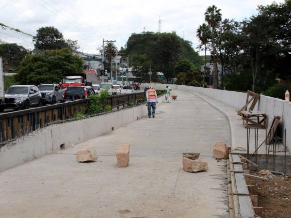 El puente Germania podría completar su ampliación a finales de noviembre, cuando vence el plazo de 180 días establecido para ejecutar los trabajos.
