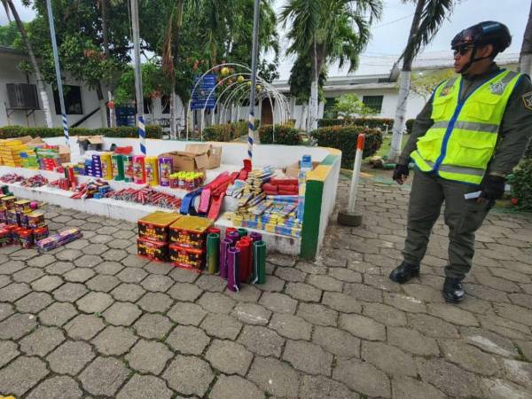 Entre los productos decomisados se encuentran los “tumba-casas”, reconocidos por su alto riesgo de causar accidentes.