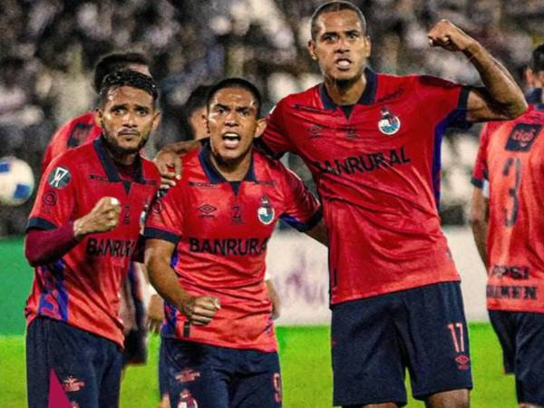 Eddie Hernández llegó a su tercer gol con el Municipal en misma cantidad de partidos.