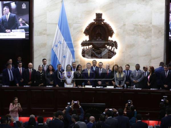 Este viernes 23 de enero se instaló la nueva Junta Directiva del Congreso Nacional (CN), que está integrada por representantes de diferentes bancadas.