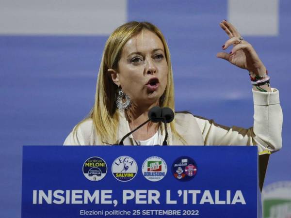 La población civil iraní no puede ni debe pagar el precio de las culpas de sus gobernantes, sostuvo laprimera ministra Giorgia Meloni.