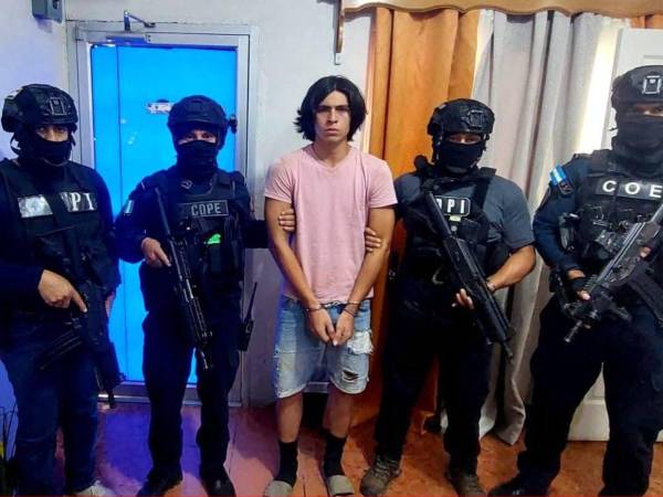 El viernes 5 de junio, la Policía Nacional confirmó la captura de un hombre, señalado como el segundo implicado en la terrible masacre registrada el pasado 21 de mayo, en la que murieron 20 personas que trabajaban en una finca de palma africana en Trujillo, Rigores. ¿Quién es este segundo sospechoso? A continuación, los detalles.