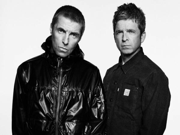 Oasis Live '27 prolongará el reencuentro que comenzó en 2025, cuando Liam y Noel Gallagher compartieron nuevamente el escenario después de 16 años de separación musical.