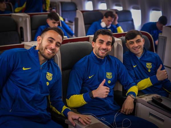 Imágenes del Barcelona viajando a Arabia Saudita para disputar la Supercopa.