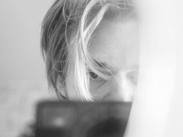 Durante varios meses, un equipo de periodistas de la cadena internacional CNN infiltró de manera encubierta una red global de hombres que se organizó para compartir de forma anónima métodos para drogar y agredir sexualmente a sus parejas mientras dormían. A continuación los detalles.