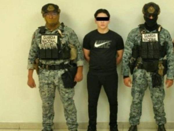 Durante el despliegue de las fuerzas federales se logró también la captura de un segundo sospechoso que lo acompañaba.