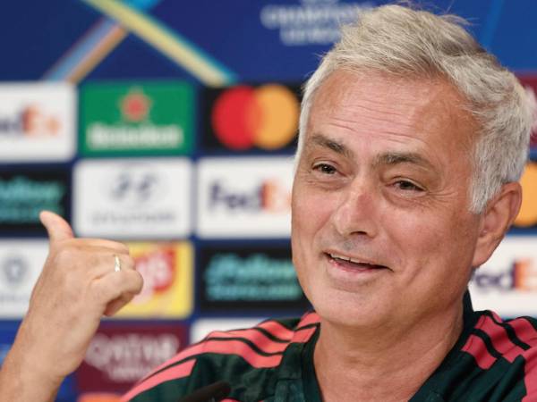 José Mourinho también le dejó un recado a Cristian Chivu, DT del Inter de Milán.