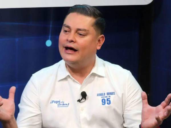 El legislador explicó que el objetivo de la comisión y del Congreso es facilitar que la Biblia llegue a los centros educativos del país.