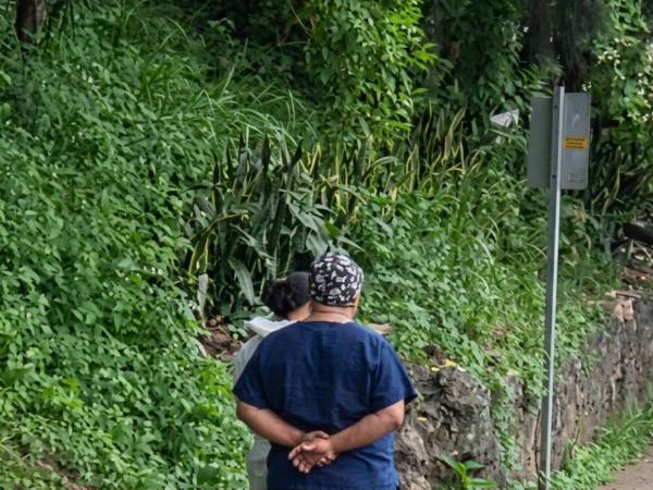 Las investigaciones deberán establecer la identidad de la víctima y las circunstancias en que fue atacada.