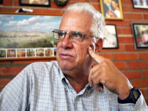 El reverendo Mario Fumero expresó que todas las personas están en su derecho de participar en la caminata pero que no incurran en intentar hacer campañas políticas.