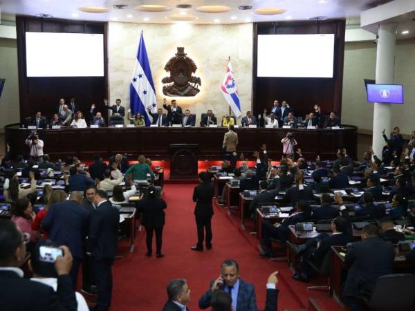 Con el voto favorable de 93 diputados, exceptuando la bancada de Libertad y Refundación (Libre), ayer se aprobó en el Congreso Nacional (CN), la nueva Ley de Empleo a Tiempo Parcial.