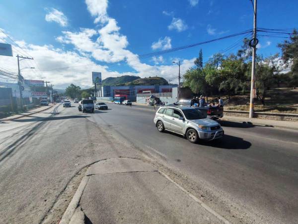 La salida al sur de Tegucigalpa registra tránsito fluido y tranquilo, beneficiando a conductores que se desplazan hacia Choluteca y Valle durante el fin de semana.