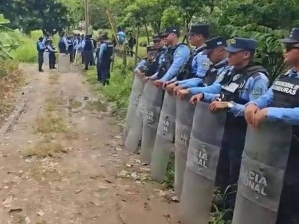 En la zona residen alrededor de 240 familias, quienes aseguran no haber tenido oportunidad de diálogo previo con las autoridades.