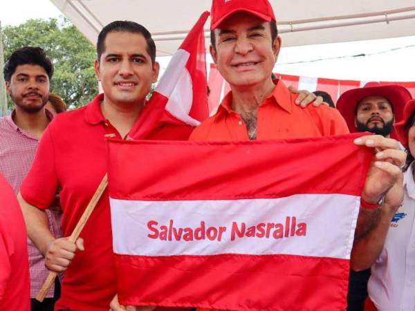 Jhosy Toscano, diputado que corre por la reelección, es una figura muy cercana y fiel a Salvador Nasralla.