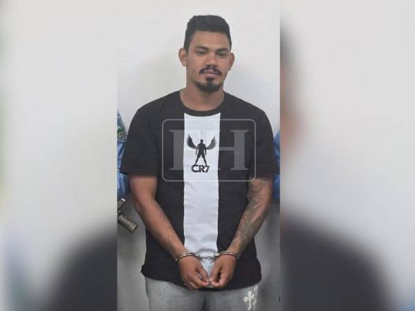 Manuel Antonio Gómez Pineda se encuentra bajo custodia de las autoridades como principal sospechoso del tiroteo en el que murió un niño de cuatro años y resultaron heridos su abuelo y su madre en El Progreso, Yoro.